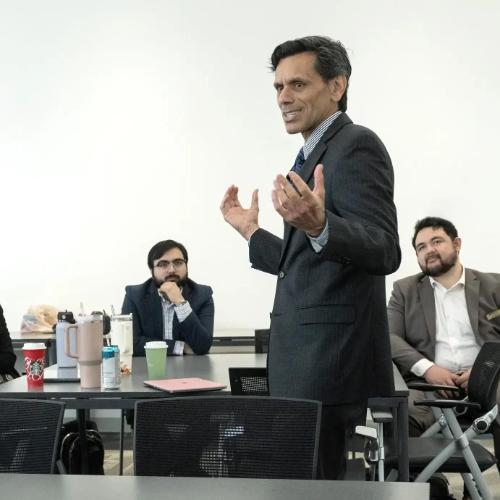 VCU President Michael Rao, Ph.D., shared lessons on leadership with master’s health administration students as the co-teacher of a class in the College of Health Professions. (Kevin Morley, Enterprise Marketing and Communications)
