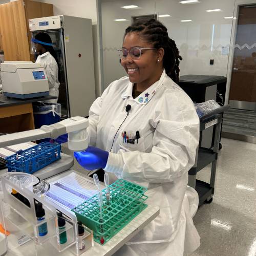 Maiya Picott in the lab